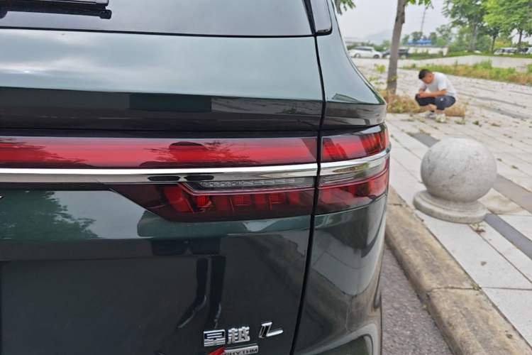 Used Geely Auto Monjaro L 2025 Dongfang Yao 2.0TD Automatic All-Wheel-Drive Wangyue Edition Right Rear Taillight