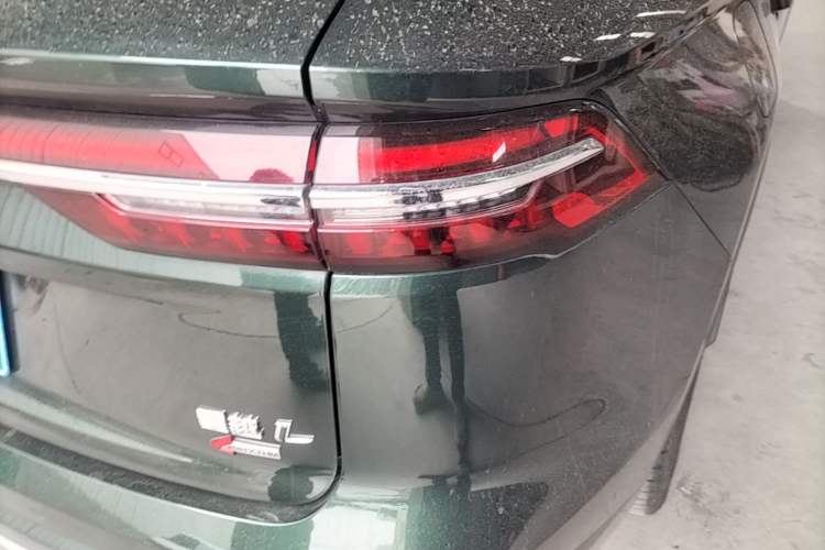 Used Geely Auto Monjaro L 2025 Dongfang Yao 2.0TD Automatic All-Wheel-Drive Wangyue Edition Right Rear Taillight