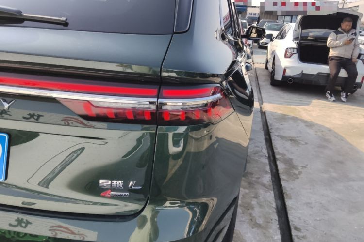 Used Geely Auto Monjaro L 2025 Dongfang Yao 2.0TD Automatic All-Wheel-Drive Wangyue Edition Right Rear Taillight