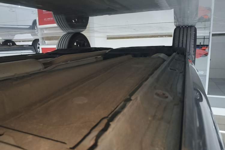 Used Geely Auto Monjaro L 2025 Dongfang Yao 2.0TD Automatic Lanxing Edition Right Side Sill