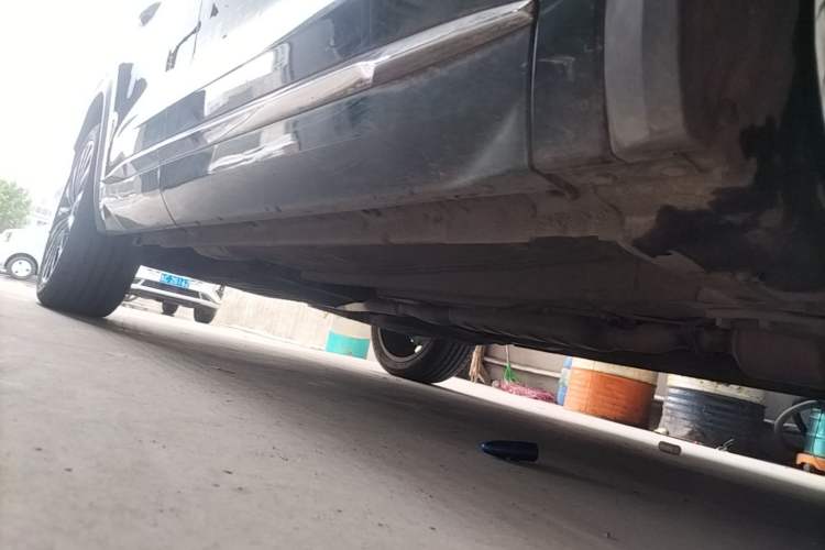Used Geely Auto Monjaro L 2025 Dongfang Yao 2.0TD Automatic All-Wheel-Drive Wangyue Edition Right Side Sill