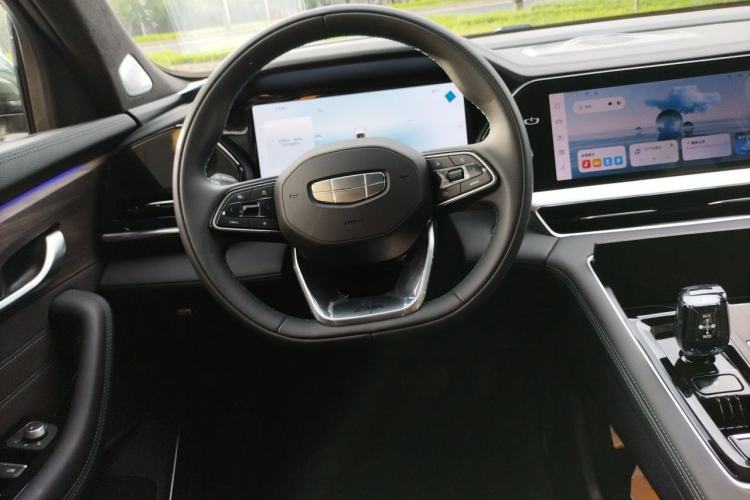 Used Geely Auto Monjaro L 2025 Dongfang Yao 2.0TD Automatic Lanxing Edition Steering Wheel