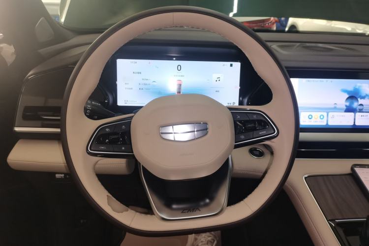 Used Geely Auto Monjaro L 2025 Dongfang Yao 2.0TD Automatic All-Wheel-Drive Wangyue Edition Steering Wheel