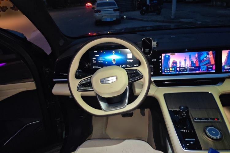 Used Geely Auto Monjaro L 2025 Dongfang Yao 2.0TD Automatic Lanxing Edition Steering Wheel