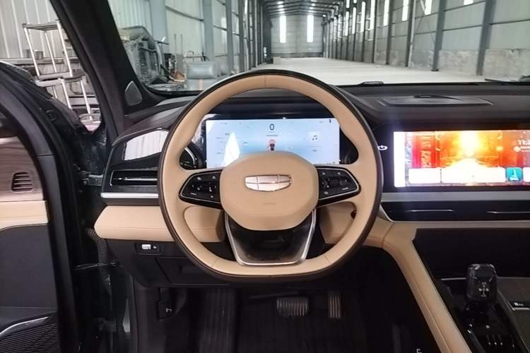 Used Geely Auto Monjaro L 2025 Dongfang Yao 2.0TD Automatic All-Wheel-Drive Wangyue Edition Steering Wheel