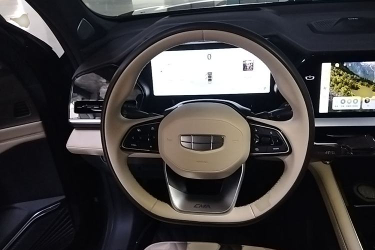 Used Geely Auto Monjaro L 2025 Dongfang Yao 2.0TD Automatic All-Wheel-Drive Wangyue Edition Steering Wheel