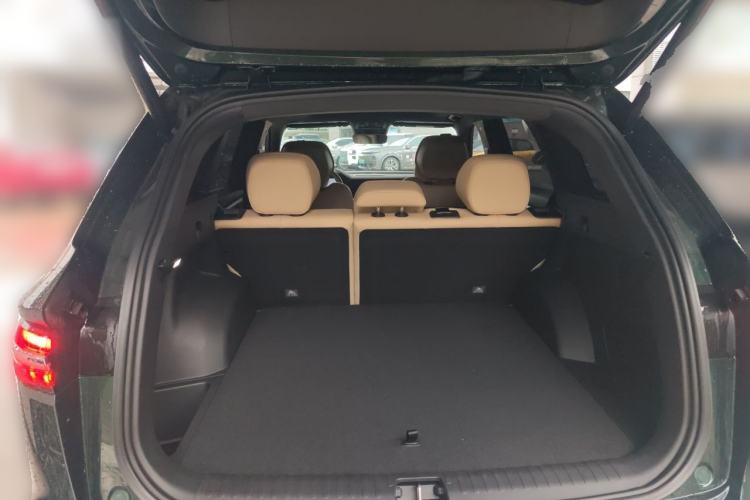 Used Geely Auto Monjaro L 2025 Dongfang Yao 2.0TD Automatic All-Wheel-Drive Wangyue Edition Trunk