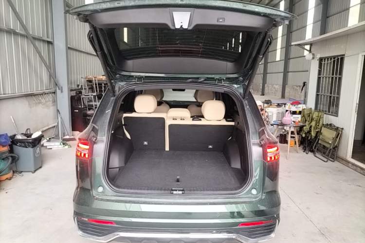 Used Geely Auto Monjaro L 2025 Dongfang Yao 2.0TD Automatic All-Wheel-Drive Wangyue Edition Trunk