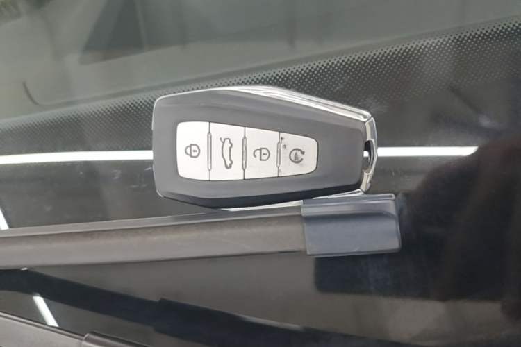Used Geely Auto Monjaro L 2025 Dongfang Yao 2.0TD Automatic Lanxing Edition Vehicle Key