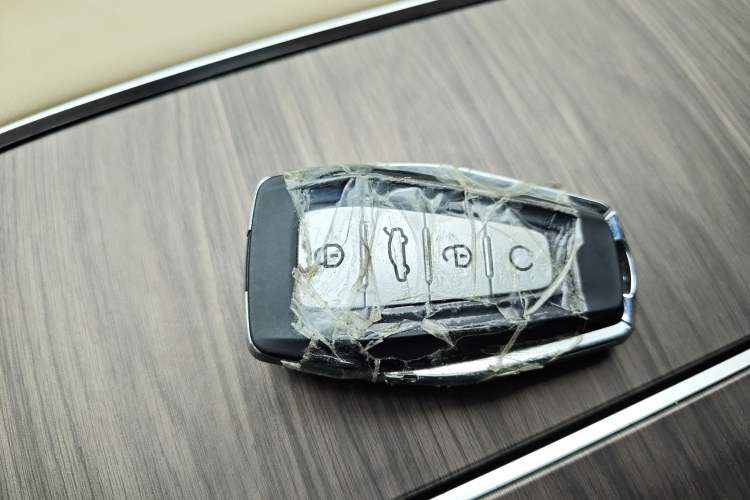 Used Geely Auto Monjaro L 2025 Dongfang Yao 2.0TD Automatic All-Wheel-Drive Wangyue Edition Vehicle Key