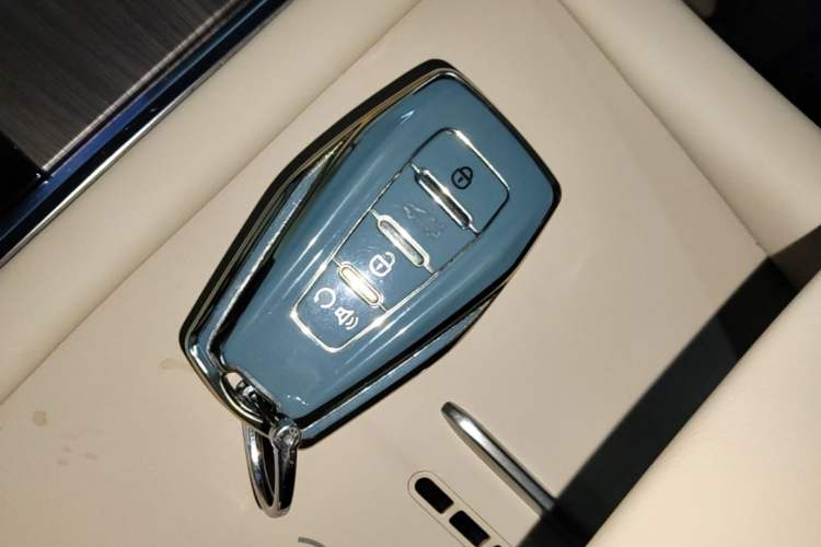 Used Geely Auto Monjaro L 2025 Dongfang Yao 2.0TD Automatic Lanxing Edition Vehicle Key