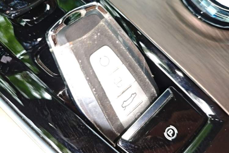 Used Geely Auto Monjaro L 2025 Dongfang Yao 2.0TD Automatic All-Wheel-Drive Wangyue Edition Vehicle Key