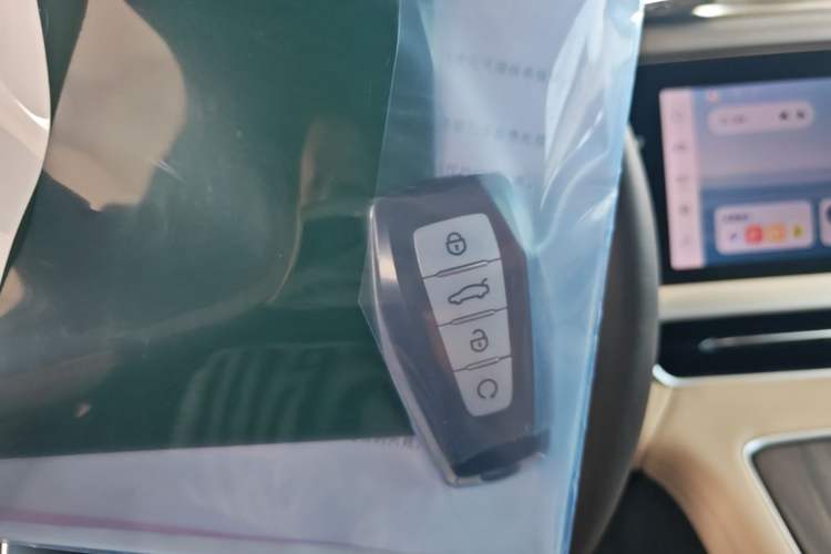 Used Geely Auto Monjaro L 2025 Dongfang Yao 2.0TD Automatic Lanxing Edition Vehicle Key