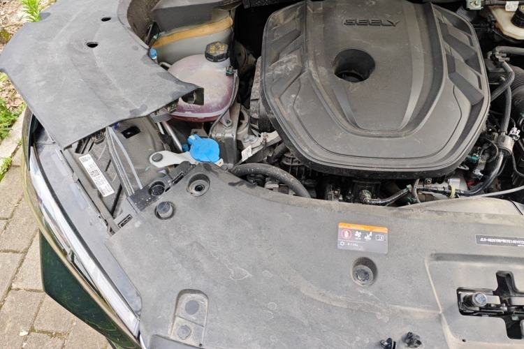 Used Geely Auto Monjaro L 2025 Dongfang Yao 2.0TD Automatic Lanxing Edition Engine Bay Right