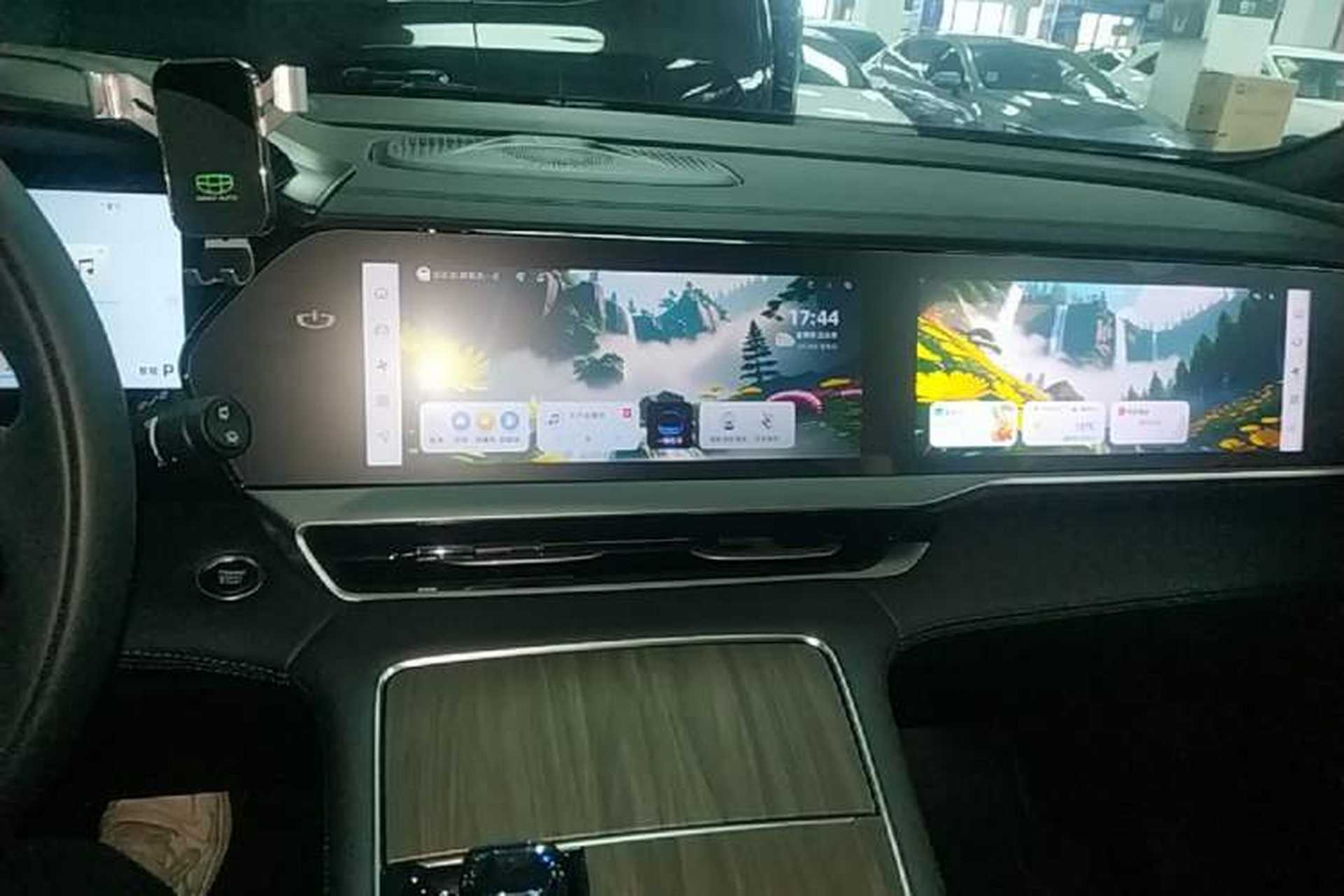 Used Geely Auto Monjaro L 2025 Dongfang Yao 2.0TD Automatic Lanxing Edition Audio And AC Panel