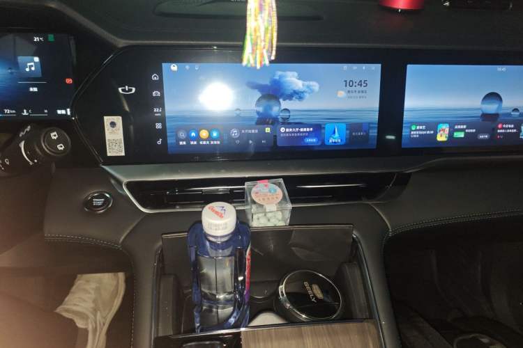 Used Geely Auto Monjaro L 2025 Dongfang Yao 2.0TD Automatic Jinzhao Edition Audio And AC Panel