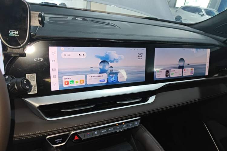 Used Geely Auto Monjaro L 2025 2.0TD Automatic Xingyun Version Audio And AC Panel