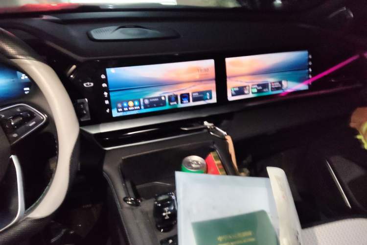 Used Geely Auto Monjaro L 2025 Dongfang Yao 2.0TD Automatic Lanxing Edition Audio And AC Panel
