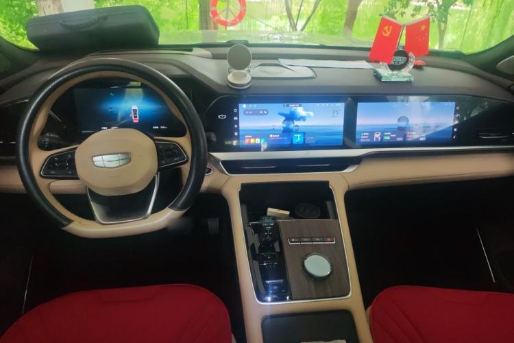 Used Geely Auto Monjaro L 2025 Dongfang Yao 2.0TD Automatic Lanxing Edition Center Console