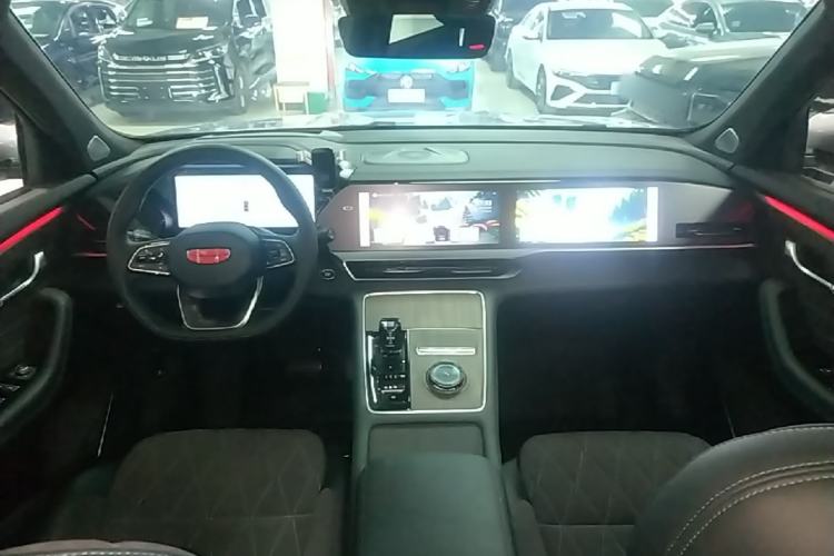 Used Geely Auto Monjaro L 2025 Dongfang Yao 2.0TD Automatic Lanxing Edition Center Console