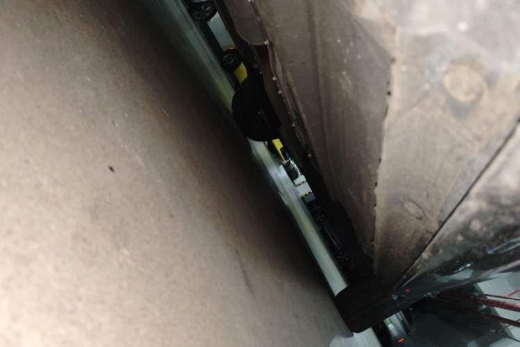 Used Geely Auto Monjaro L 2025 Dongfang Yao 2.0TD Automatic Jinzhao Edition Chassis Front Left