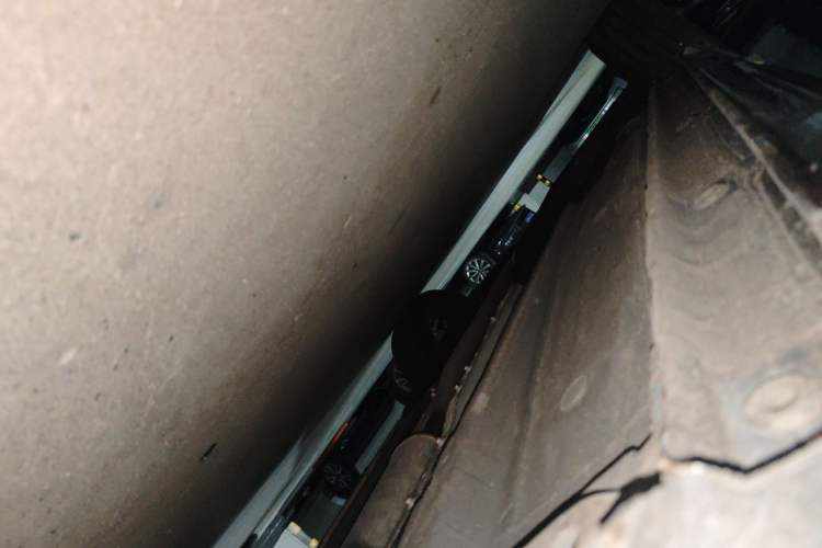 Used Geely Auto Monjaro L 2025 Dongfang Yao 2.0TD Automatic Jinzhao Edition Chassis Front Right