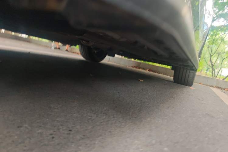 Used Geely Auto Monjaro L 2025 Dongfang Yao 2.0TD Automatic Lanxing Edition Chassis Rear Right