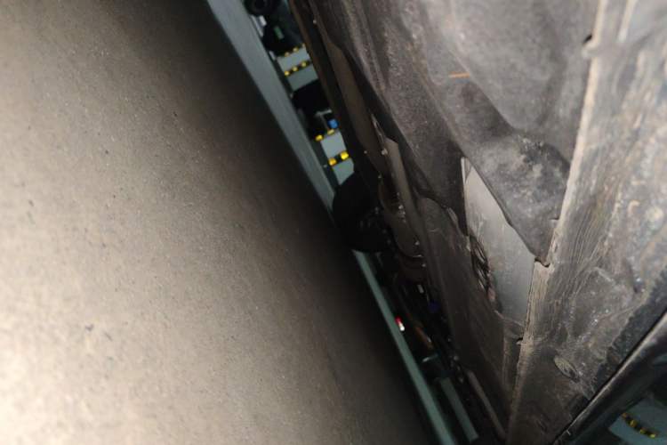 Used Geely Auto Monjaro L 2025 Dongfang Yao 2.0TD Automatic Jinzhao Edition Chassis Rear Right