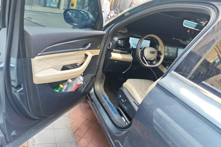 Used Geely Auto Monjaro L 2025 Dongfang Yao 2.0TD Automatic All-Wheel-Drive Wangyue Edition Driver Seat