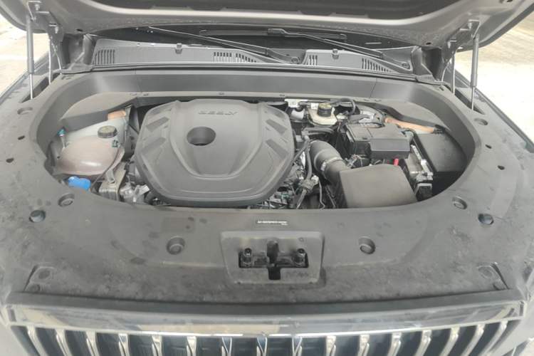 Used Geely Auto Monjaro L 2025 Dongfang Yao 2.0TD Automatic Lanxing Edition Engine Bay