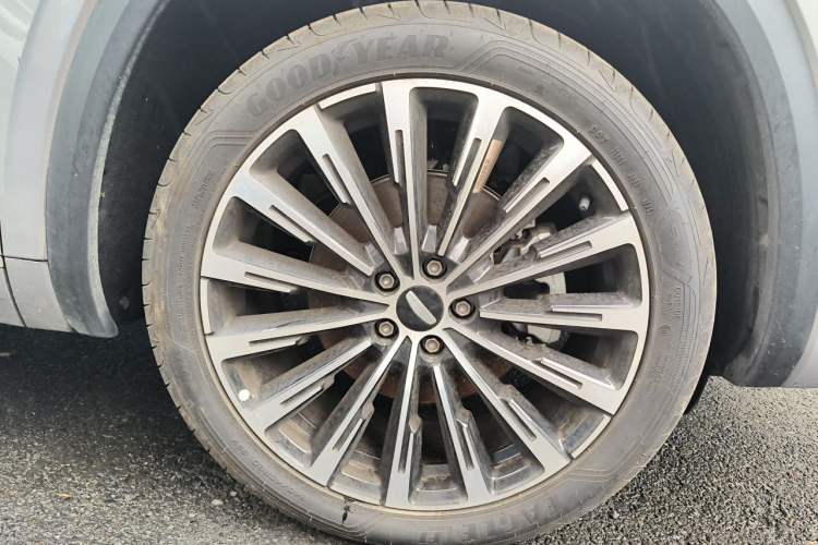 Used Geely Auto Monjaro L 2025 Dongfang Yao 2.0TD Automatic Lanxing Edition Exterior 7