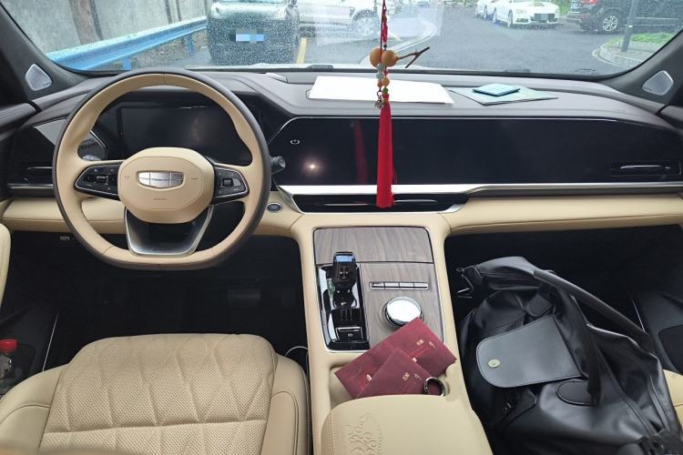 Used Geely Auto Monjaro L 2025 Dongfang Yao 2.0TD Automatic Lanxing Edition Interior 2