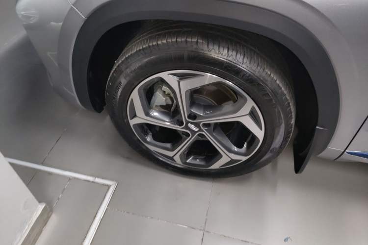 Used Geely Auto Monjaro L 2025 2.0TD Automatic Xingyun Version Left Front Wheel Hub