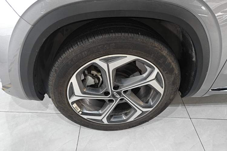 Used Geely Auto Monjaro L 2025 2.0TD Automatic Xingyun Version Left Front Wheel Hub