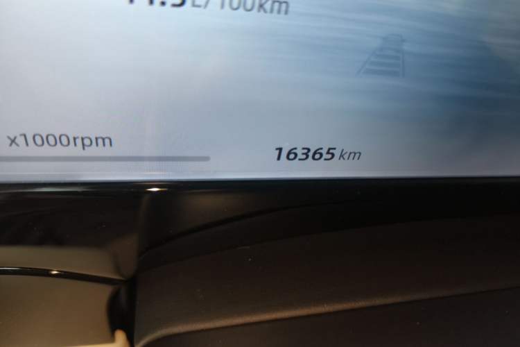 Used Geely Auto Monjaro L 2025 Dongfang Yao 2.0TD Automatic Lanxing Edition Odometer Close Up