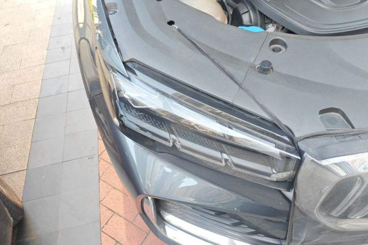 Used Geely Auto Monjaro L 2025 Dongfang Yao 2.0TD Automatic All-Wheel-Drive Wangyue Edition Right Front Headlight