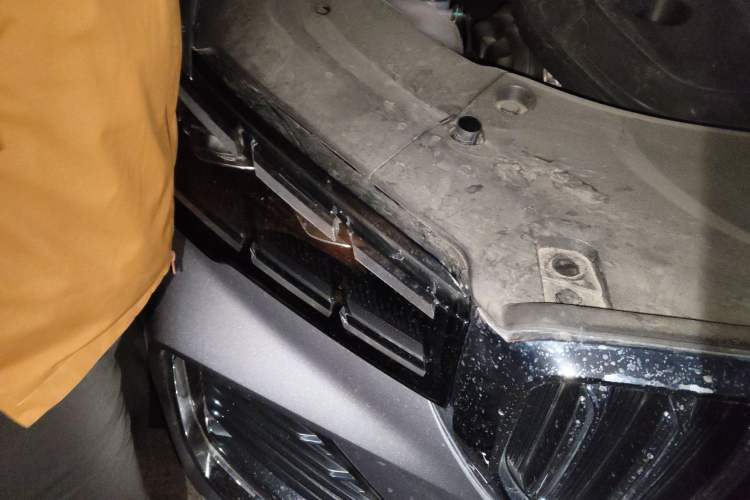 Used Geely Auto Monjaro L 2025 Dongfang Yao 2.0TD Automatic Lanxing Edition Right Front Headlight