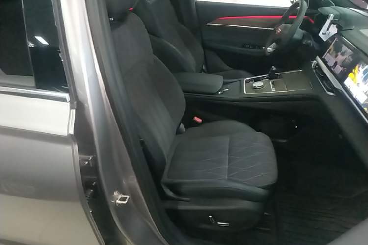 Used Geely Auto Monjaro L 2025 Dongfang Yao 2.0TD Automatic Lanxing Edition Right Front Seat