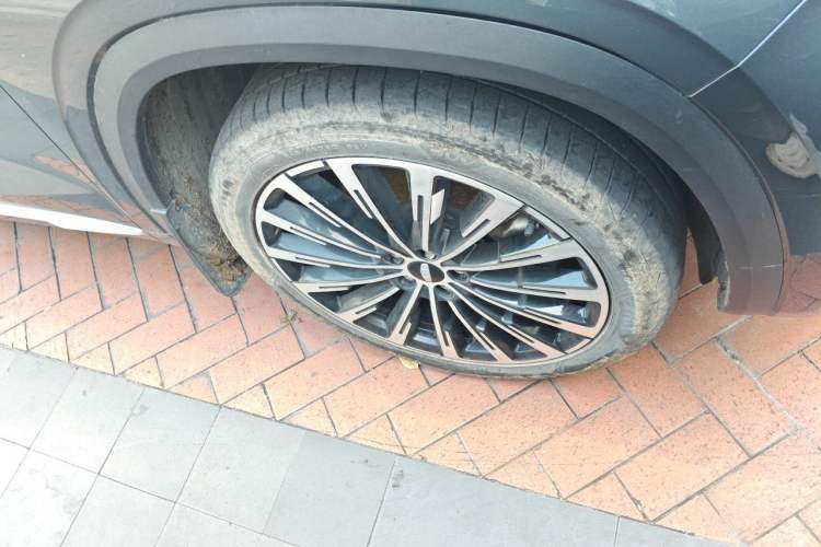 Used Geely Auto Monjaro L 2025 Dongfang Yao 2.0TD Automatic All-Wheel-Drive Wangyue Edition Right Front Wheel Hub