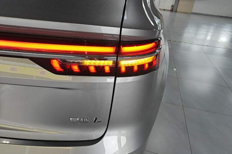 Used Geely Auto Monjaro L 2025 2.0TD Automatic Xingyun Version Right Rear Taillight