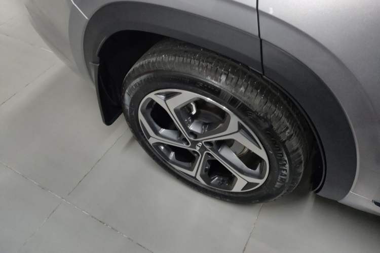 Used Geely Auto Monjaro L 2025 2.0TD Automatic Xingyun Version Right Rear Wheel Hub
