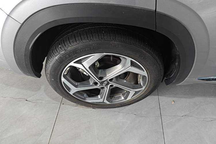 Used Geely Auto Monjaro L 2025 2.0TD Automatic Xingyun Version Right Rear Wheel Hub