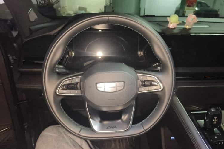 Used Geely Auto Monjaro L 2025 Dongfang Yao 2.0TD Automatic Lanxing Edition Steering Wheel