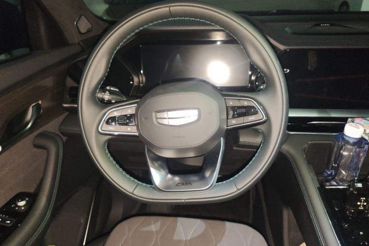 Used Geely Auto Monjaro L 2025 Dongfang Yao 2.0TD Automatic Jinzhao Edition Steering Wheel