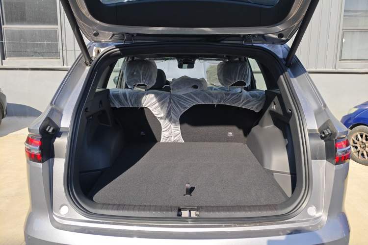 Used Geely Auto Monjaro L 2025 2.0TD Automatic Xingyun Version Trunk