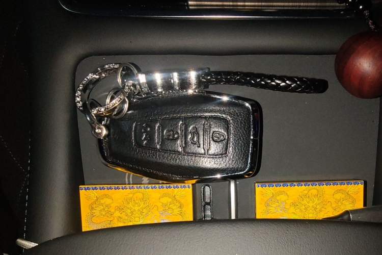 Used Geely Auto Monjaro L 2025 Dongfang Yao 2.0TD Automatic Jinzhao Edition Vehicle Key