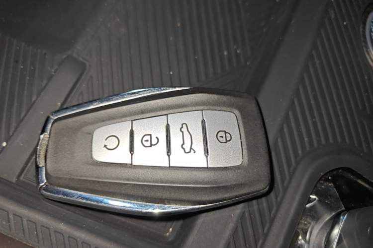 Used Geely Auto Monjaro L 2025 2.0TD Automatic Xingyun Version Vehicle Key