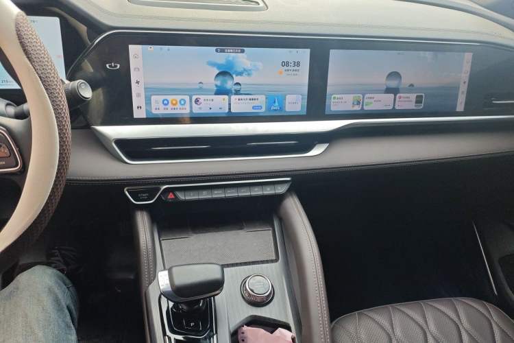 Used Geely Auto Monjaro L 2025 2.0TD Automatic Xingyun Version Audio And AC Panel