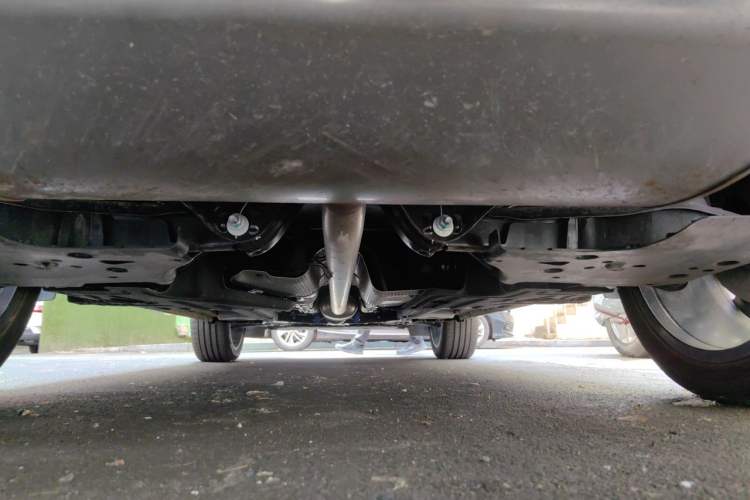 Used Geely Auto Monjaro L 2025 Dongfang Yao 2.0TD Automatic Lanxing Edition Chassis Rear