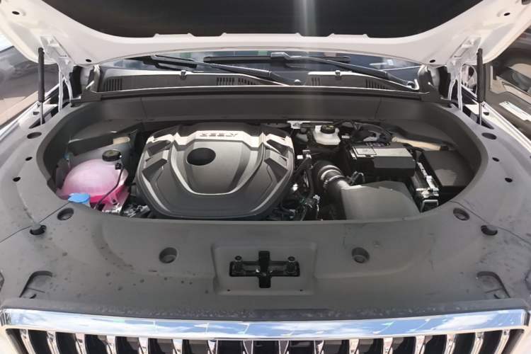 Used Geely Auto Monjaro L 2025 Dongfang Yao 2.0TD Automatic Lanxing Edition Engine Bay